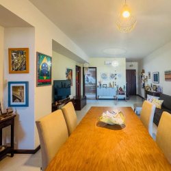 Apartamentos com 145m², 3 quartos (sendo 1 suíte), 3 garagens, no bairro Lagoa Da Conceição em Florianópolis