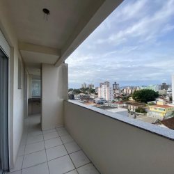 Cobertura com 99m², 3 quartos (sendo 3 suítes), 2 garagens, no bairro Capoeiras em Florianópolis