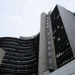 Sala com 32m², no bairro Centro em Florianópolis