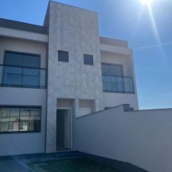 Casa Residencial com 85m², 2 quartos, 2 suítes, 1 garagem, no bairro Bela Vista em Palhoça
