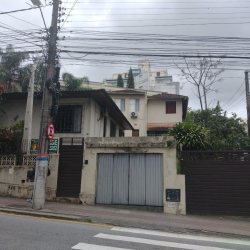 Casa Comercial com 234m², no bairro Centro em Florianópolis