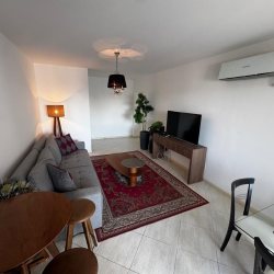 Apartamentos com 74m², 3 quartos, 1 suíte, 2 garagens, no bairro Centro em Florianópolis