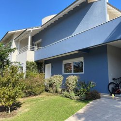 Casa em Condomínio com 280m², 4 quartos, 1 suíte, 2 garagens, no bairro Porto Da Lagoa em Florianópolis