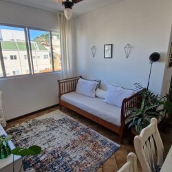 Apartamentos com 42m², 1 quarto, 1 garagem, no bairro Pantanal em Florianópolis