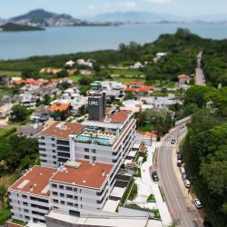 Apartamentos com 71m², 2 quartos, 1 suíte, 1 garagem, no bairro Cacupé em Florianópolis