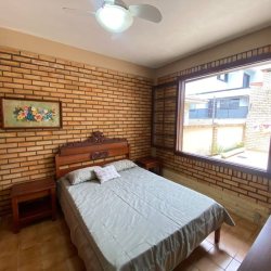 Casa Residencial com 203m², 4 quartos, 1 suíte, 2 garagens, no bairro Ingleses em Florianópolis