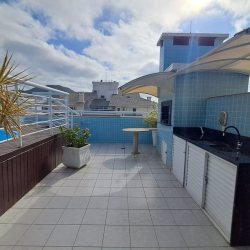 Cobertura com 172m², 3 quartos (sendo 1 suíte), 2 garagens, no bairro Ingleses do Rio Vermelho em Florianópolis