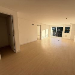 Apartamentos com 80m², 2 quartos, 2 suítes, 1 garagem, no bairro João Paulo em Florianópolis