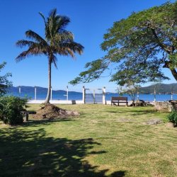 Casa Residencial com 110m², 3 quartos, 2 garagens, no bairro Enseada de Brito em Palhoça