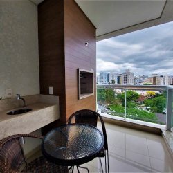 Apartamentos com 117m², 3 quartos, 3 suítes, 3 garagens, no bairro Centro em Florianópolis