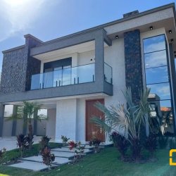 Casa em Condomínio com 239m², 4 quartos, 3 suítes, 4 garagens, no bairro São João do Rio Vermelho em Florianópolis