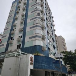 Apartamentos com 60m², 2 quartos, 1 suíte, 1 garagem, no bairro Centro em Florianópolis