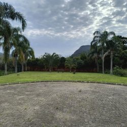 Terrenos Residenciais com 403m², no bairro Pântano do Sul em Florianópolis
