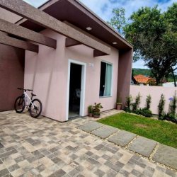 Casa Residencial com 80m², 2 quartos, 1 suíte, 1 garagem, no bairro São João Do Rio Vermelho em Florianópolis