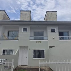 Sobrado Residencial com 80m², 2 quartos, 2 suítes, 1 garagem, no bairro Ingleses do Rio Vermelho em Florianópolis