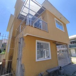 Casa Residencial com 104m², 2 quartos, 1 garagem, no bairro Cachoeira Do Bom Jesus em Florianópolis
