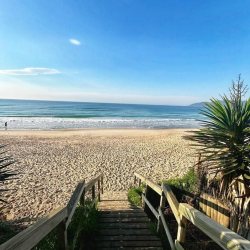 Casa Residencial com 126m², 5 quartos, 4 garagens, no bairro Campeche em Florianópolis