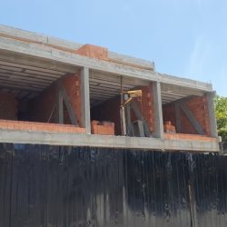 Casa Residencial com 184m², 3 quartos, 1 suíte, 1 garagem, no bairro Campeche em Florianópolis