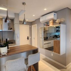 Cobertura com 206m², 2 quartos, 2 suítes, 2 garagens, no bairro Agronômica em Florianópolis