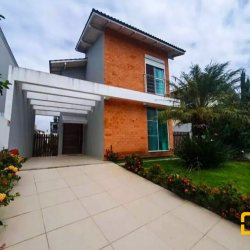 Casa em Condomínio com 173m², 4 quartos, 3 suítes, 2 garagens, no bairro Cachoeira do Bom Jesus em Florianópolis