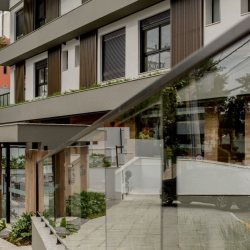 Apartamentos com 47m², 1 quarto, 1 garagem, no bairro Canasvieiras em Florianópolis