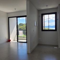 Apartamentos com 47m², 1 quarto, 1 garagem, no bairro Canasvieiras em Florianópolis
