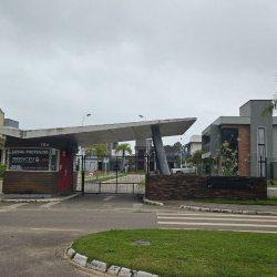 Casa em Condomínio com 238m², 3 quartos, 3 suítes, 2 garagens, no bairro São João Do Rio Vermelho em Florianópolis