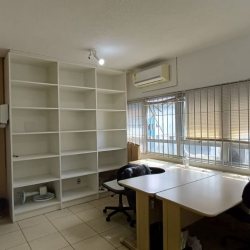 Sala com 32m², no bairro Centro em Florianópolis