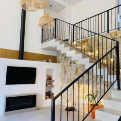 Casa em Condomínio com 267m², 5 quartos (sendo 3 suítes), 2 garagens, no bairro Campeche em Florianópolis
