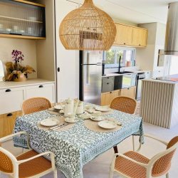 Casa em Condomínio com 267m², 5 quartos, 3 suítes, 2 garagens, no bairro Campeche em Florianópolis