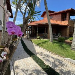 Casa Residencial com 280m², 4 quartos, 4 suítes, 3 garagens, no bairro Jurerê em Florianópolis