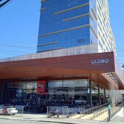 Sala com 25m², 1 garagem, no bairro Estreito em Florianópolis