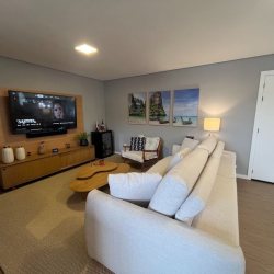Cobertura com 137m², 4 quartos (sendo 4 suítes), 2 garagens, no bairro Jurerê em Florianópolis
