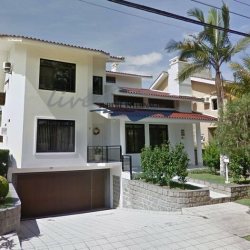 Casa Residencial com 481m², 5 quartos, 5 suítes, 4 garagens, no bairro Jurerê Internacional em Florianópolis