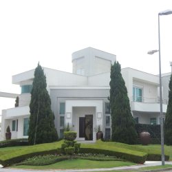 Casa Residencial com 650m², 4 quartos, 4 suítes, 5 garagens, no bairro Jurerê Internacional em Florianópolis