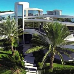 Casa Residencial com 1600m², 5 quartos, 5 suítes, 7 garagens, no bairro Jurerê Internacional em Florianópolis