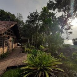 Pousada com 213m², 6 quartos (sendo 1 suíte), no bairro Jurerê Internacional em Florianópolis