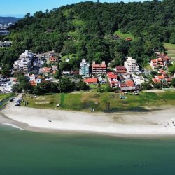 Apartamentos com 105m², 3 quartos (sendo 1 suíte), 2 garagens, no bairro Canajurê em Florianópolis