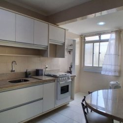 Apartamentos com 96m², 3 quartos, 1 suíte, 1 garagem, no bairro Trindade em Florianópolis