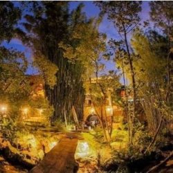 Sitio com 850m², 6 quartos, 3 garagens, no bairro Barra da Lagoa em Florianópolis