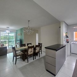 Apartamentos com 88m², 3 quartos (sendo 1 suíte), 2 garagens, no bairro Praia Comprida em São José