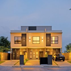 Casa em Condomínio com 108m², 2 quartos (sendo 2 suítes), 1 garagem, no bairro Vargem Do Bom Jesus em Florianópolis