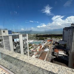 Apartamentos com 78m², 2 quartos, 1 garagem, no bairro Centro em Florianópolis