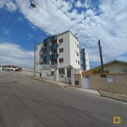Apartamentos com 70m², 2 quartos, 1 garagem, no bairro Forquilhinha em São José