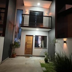 Sobrado Residencial com 83m², 2 quartos, 2 suítes, 2 garagens, no bairro Forquilhas em São José