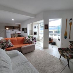 Apartamentos com 141m², 3 quartos, 1 suíte, 2 garagens, no bairro Canasvieiras em Florianópolis