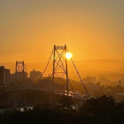 Apartamentos com 142m², 3 quartos, 1 suíte, 2 garagens, no bairro Centro em Florianópolis