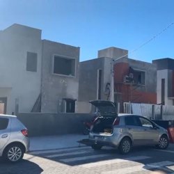 Casa Residencial com 127m², 3 quartos, 1 suíte, 3 garagens, no bairro São João Do Rio Vermelho em Florianópolis
