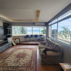 Apartamentos com 226m², 4 quartos, 1 suíte, 2 garagens, no bairro Agronômica em Florianópolis