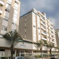 Cobertura com 116m², 3 quartos, 3 suítes, 2 garagens, no bairro Trindade em Florianópolis